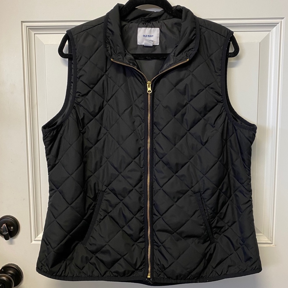 Black Lightweight Quilted Vest